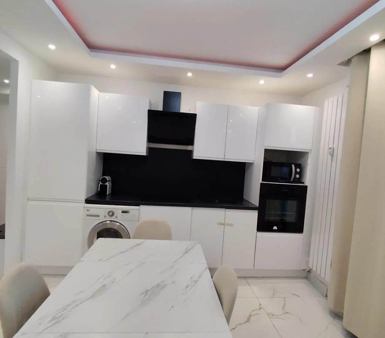 Cozy Appartment Downtown Nizza 2 Bedroom 1 Min Beach 1 Min Tramway 10Min Airport Air Conditionner