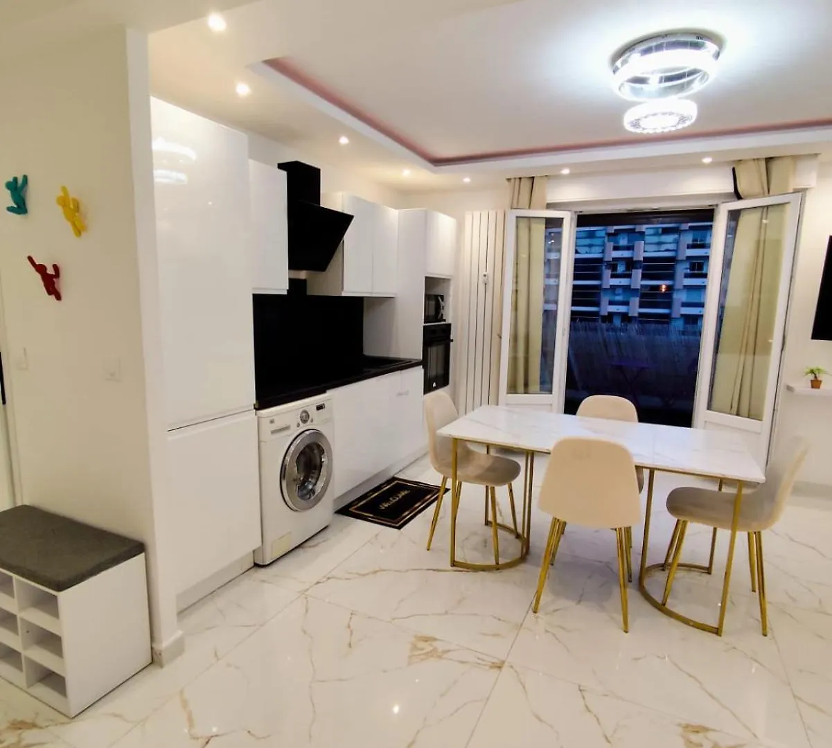 Apartman Cozy Appartment Downtown Nizza 2 Bedroom 1 Min Beach 1 Min Tramway 10Min Airport Air Conditionner