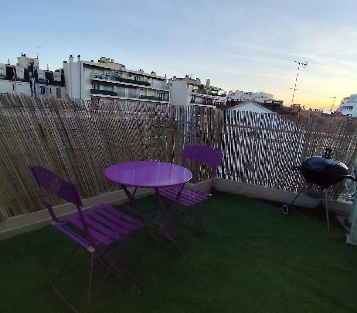 Cozy Appartment Downtown Nizza 2 Bedroom 1 Min Beach 1 Min Tramway 10Min Airport Air Conditionner 0*,  Franciaország
